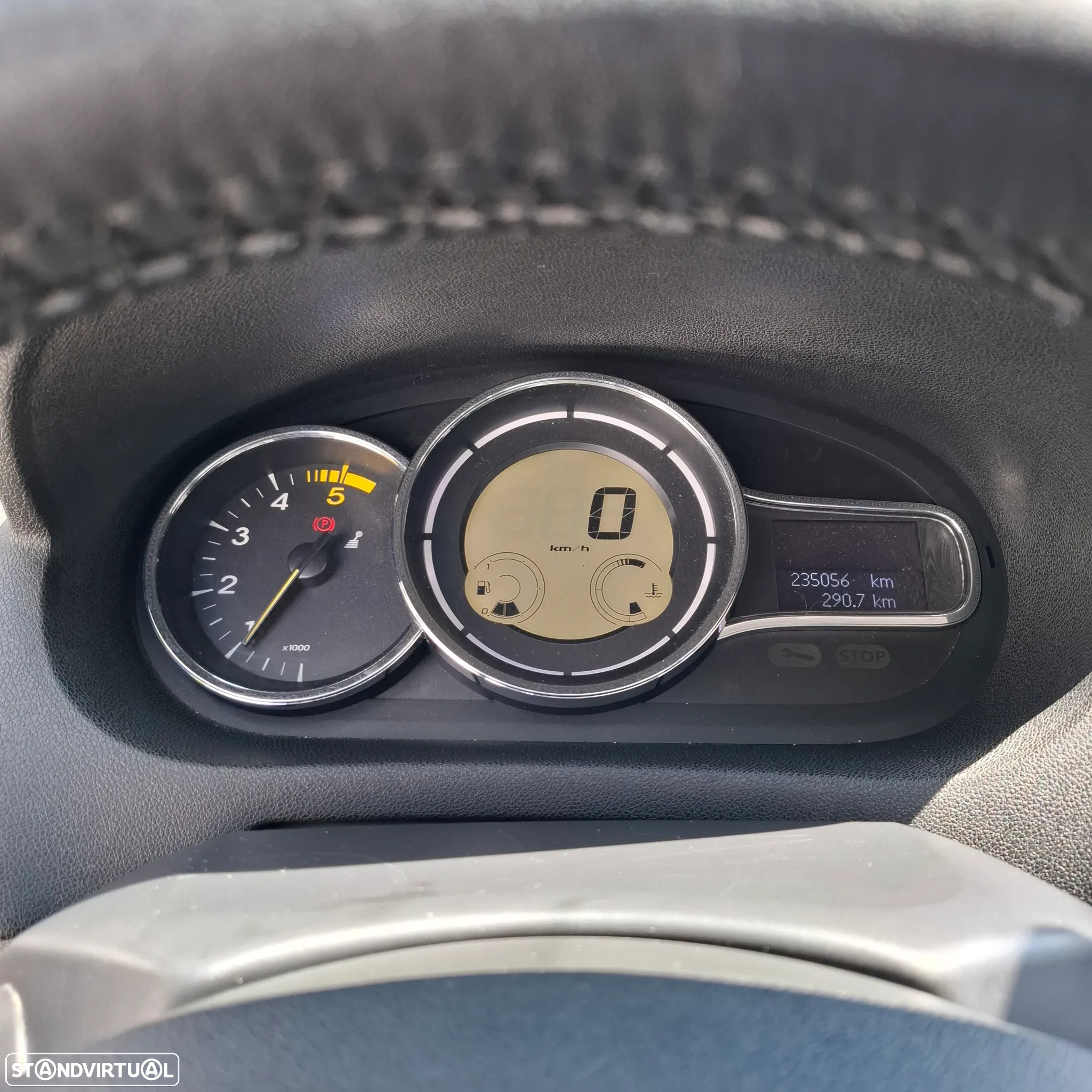 Renault Mégane 1.5 dCi Dynamique S - 10