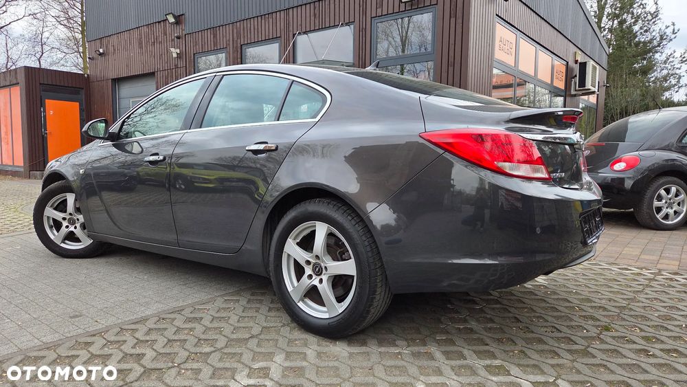 Opel Insignia 1.6 T Cosmo - 4