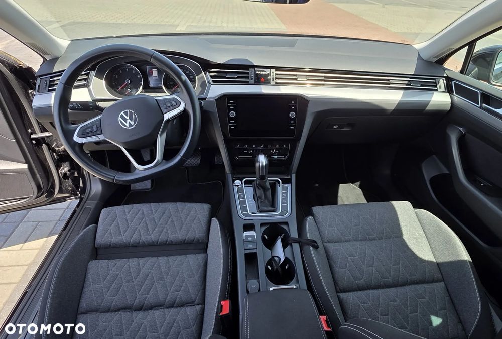 Volkswagen Passat 2.0 TSI Business DSG - 7