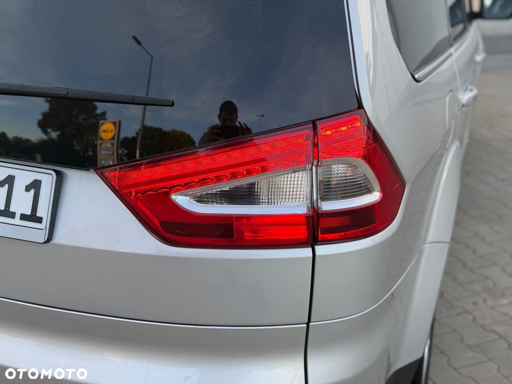 Ford Galaxy - 22