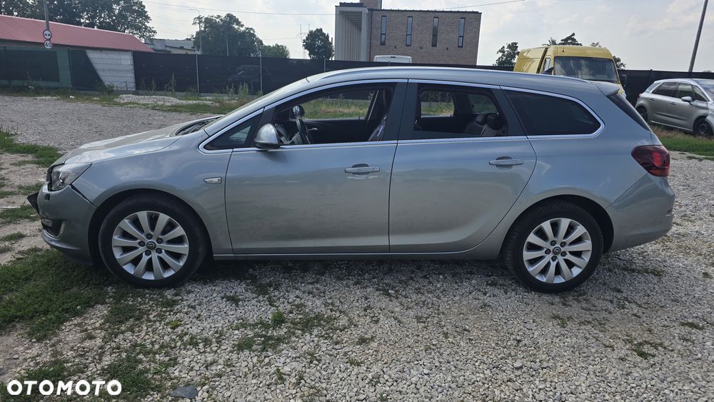 Opel Astra 2.0 CDTI Cosmo S&S - 2