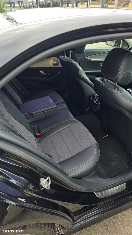 Mercedes-Benz E - 7