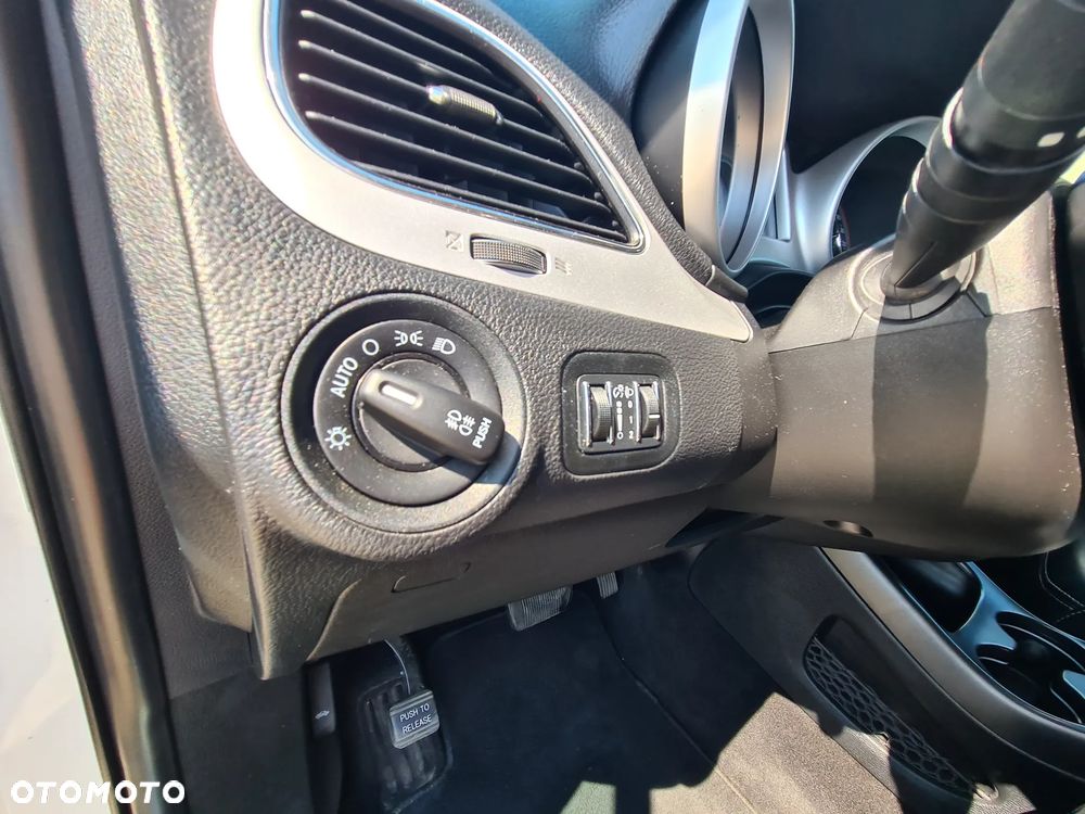 Fiat Freemont 2.0 Multijet 16V DPF Automatik Allrad Lounge - 17