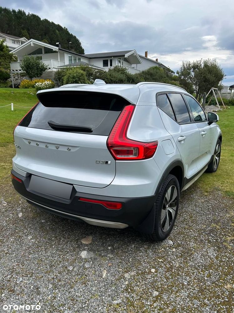 Volvo XC 40 D3 AWD Momentum Pro - 5