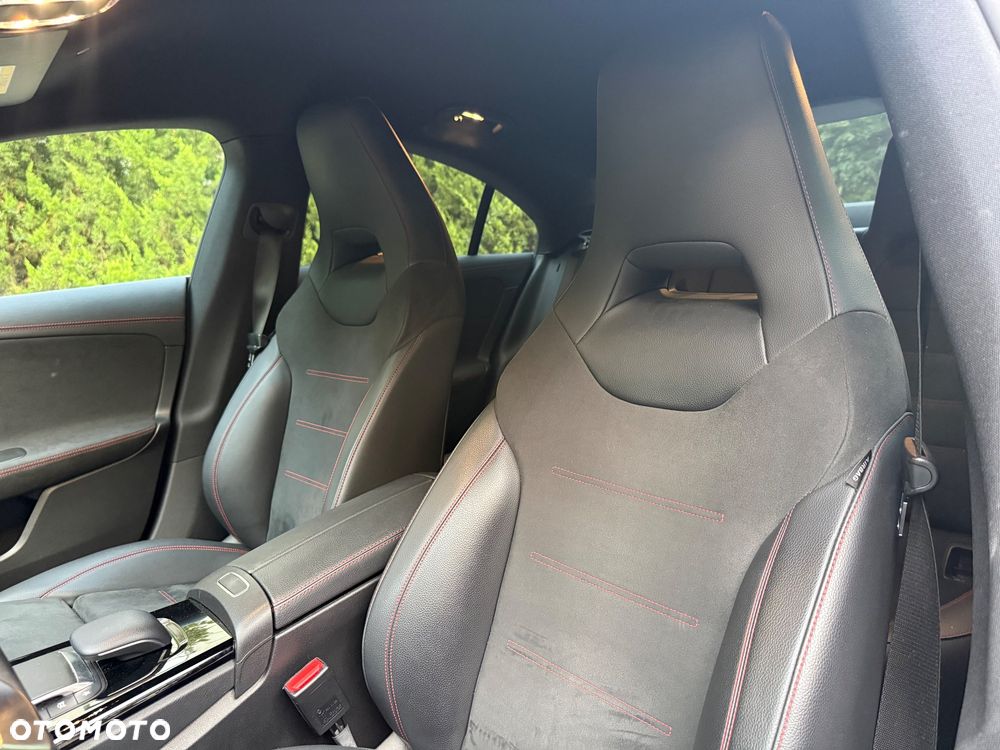 Mercedes-Benz CLA 180 AMG Line 7G-DCT - 18