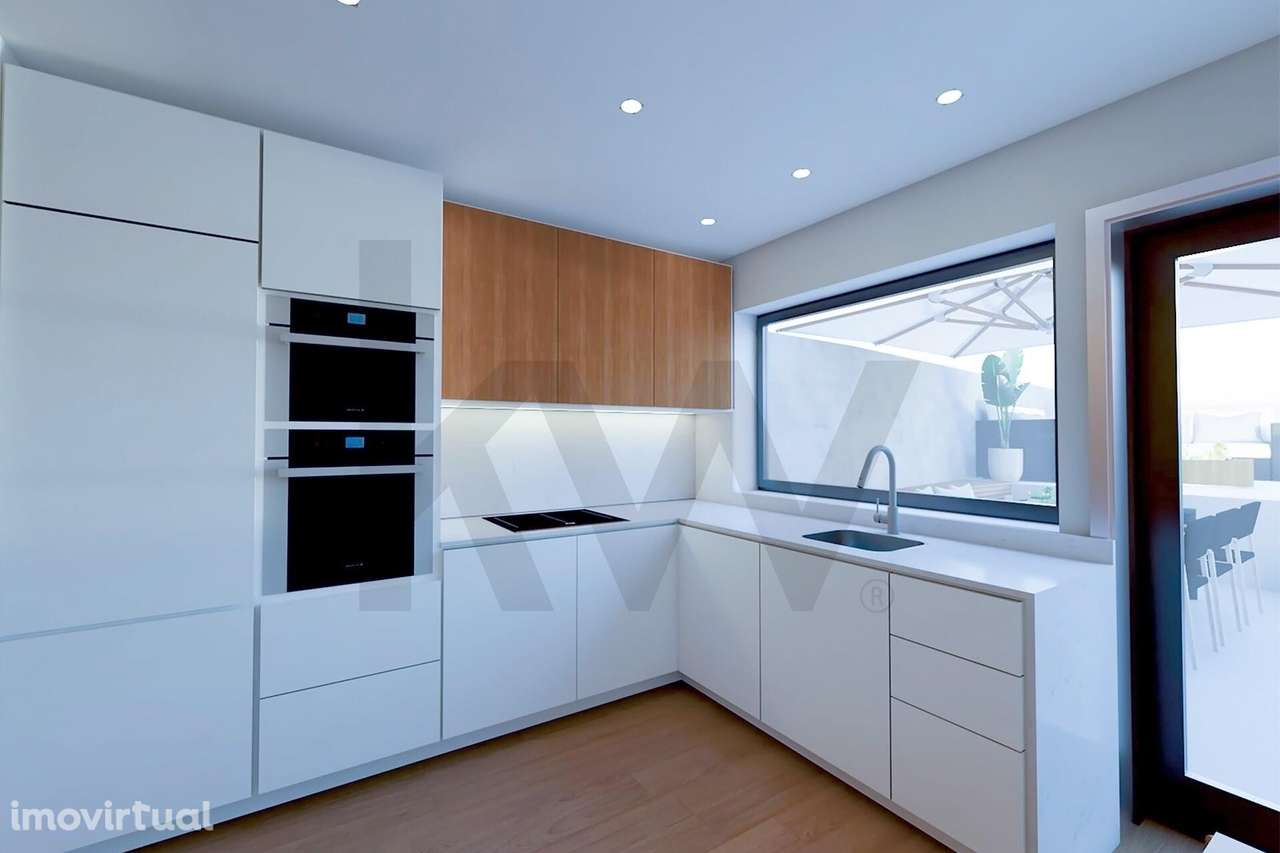 Moradia T1 Renovada com Jardim e Pátio na Rua Monte de São Gens 112, - Grande imagem: 2/24