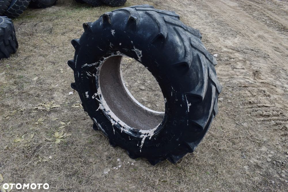 Opona/ opony 15.5/80 R24 400/80 R24 Michelin Solideal - 7