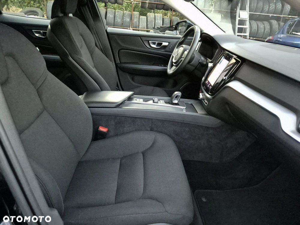 Volvo V60 B4 D Geartronic Momentum Pro - 31