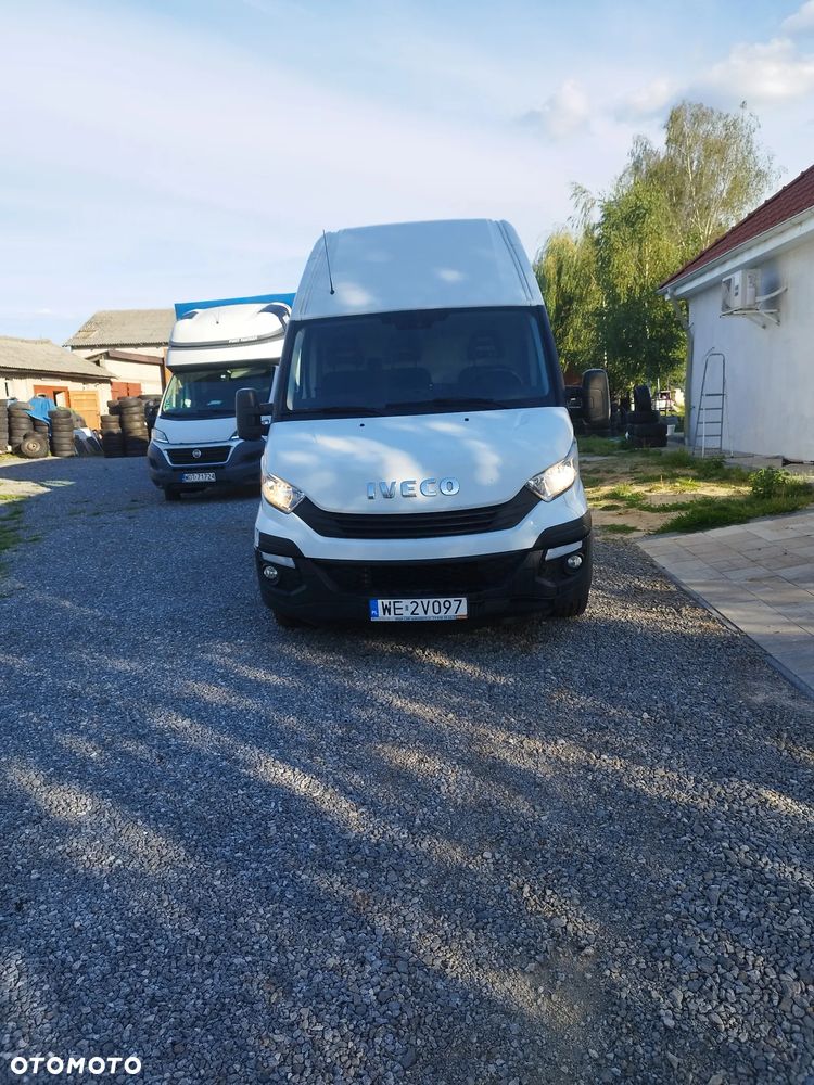 Iveco Furgon - 1