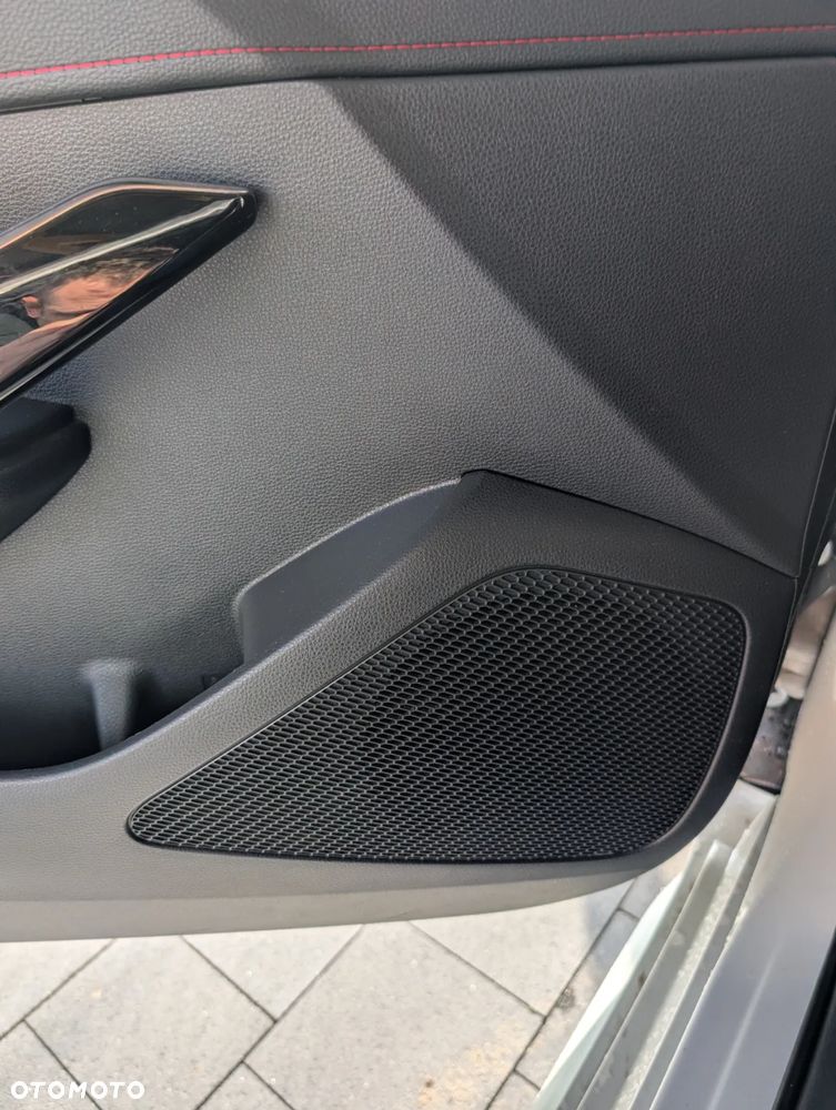 Toyota Corolla 2.0 Hybrid Executive - 20