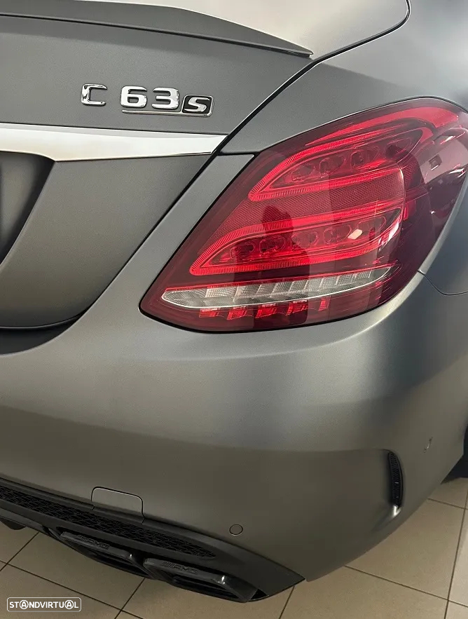 Mercedes-Benz C 63 AMG S - 11