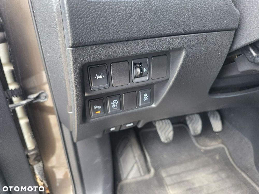 Nissan Qashqai 1.6 DIG-T Tekna+ - 24