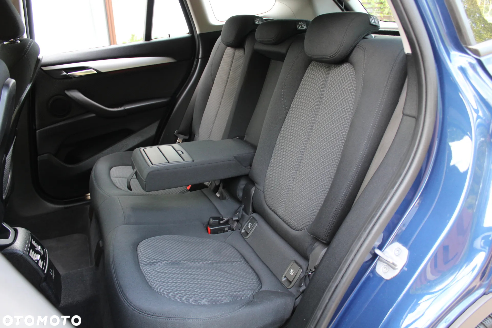 BMW X1 xDrive20i Advantage sport - 36