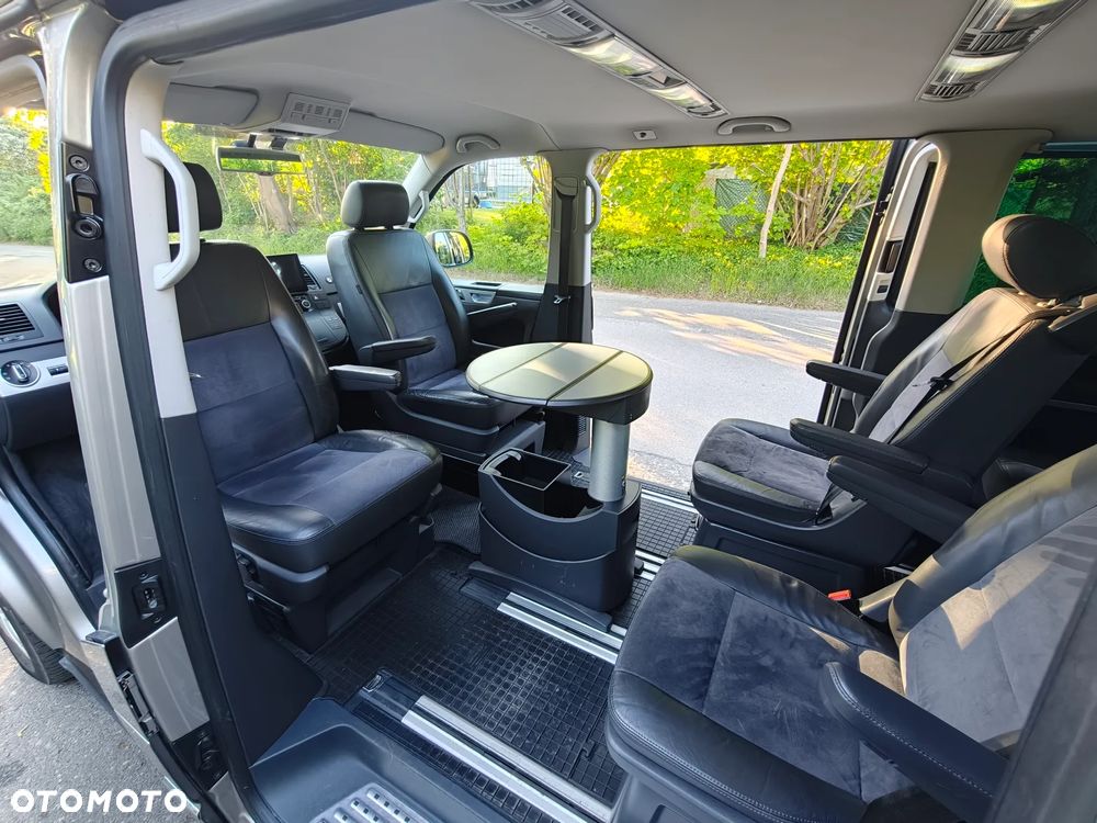 Volkswagen Multivan - 7