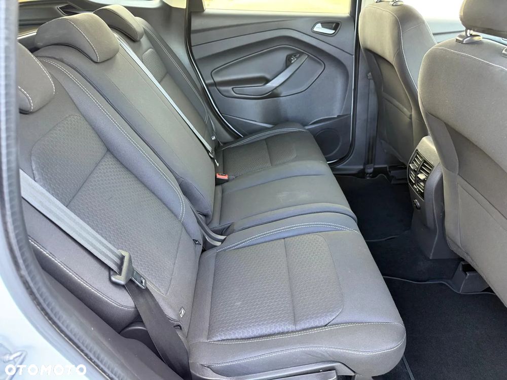 Ford Kuga 1.5 EcoBoost FWD Titanium - 25