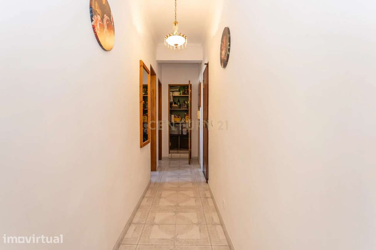 Apartamento T2 Cruz de Pau - Amora - Grande imagem: 2/31