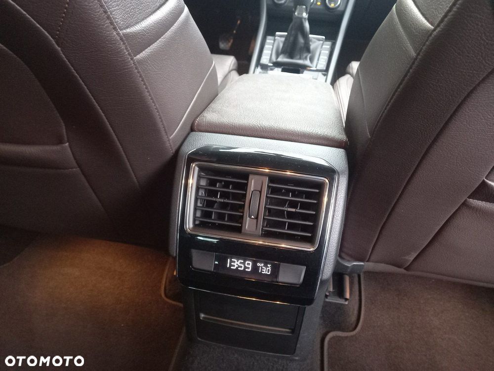 Skoda Superb 1.6 TDI Style - 24