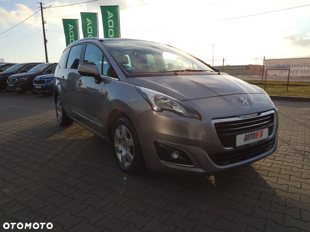 Peugeot 5008 HDI FAP 115 Style - 3