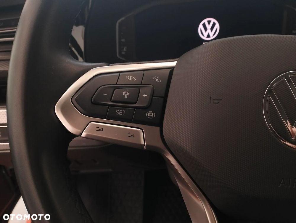 Volkswagen Multivan - 7