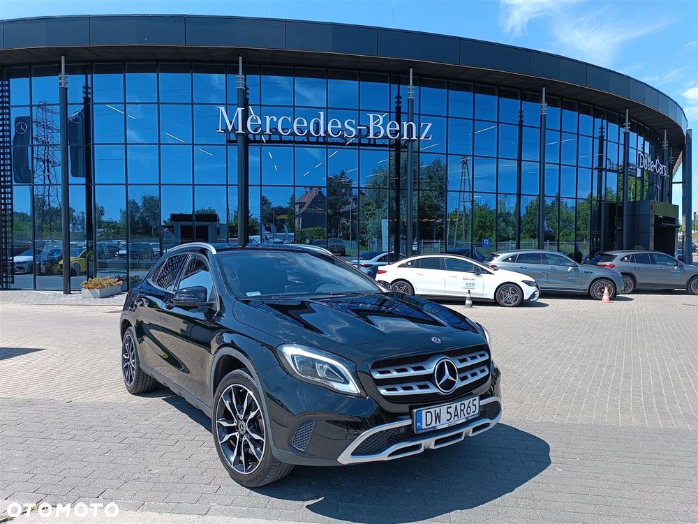Mercedes-Benz GLA 200 7G-DCT - 1