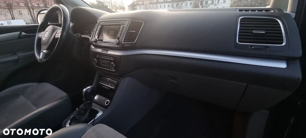 Volkswagen Sharan 2.0 TDI Highline DSG - 21