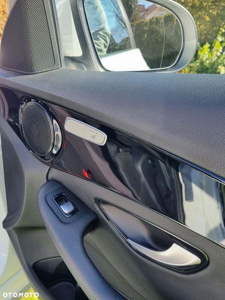 Mercedes-Benz Klasa C 200 9G-TRONIC - 13