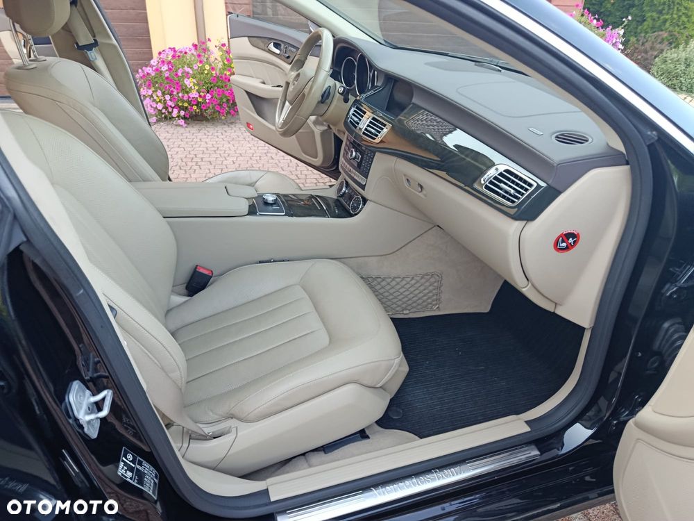 Mercedes-Benz CLS - 16