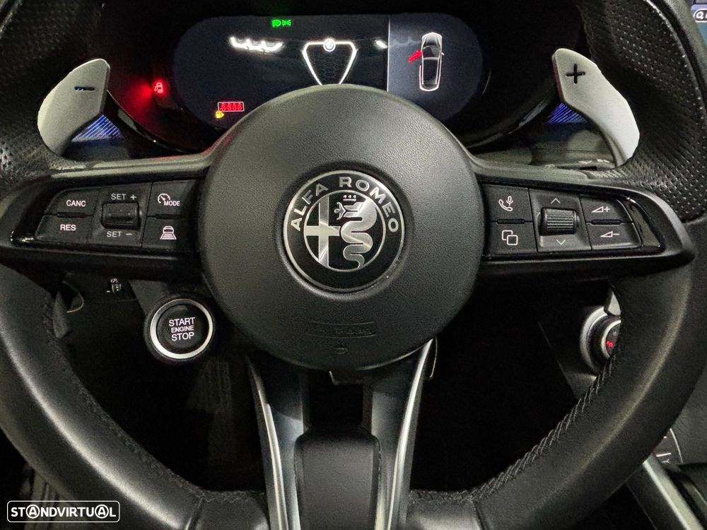 Alfa Romeo Tonale 1.5 Hybrid Edizione Speciale - 17
