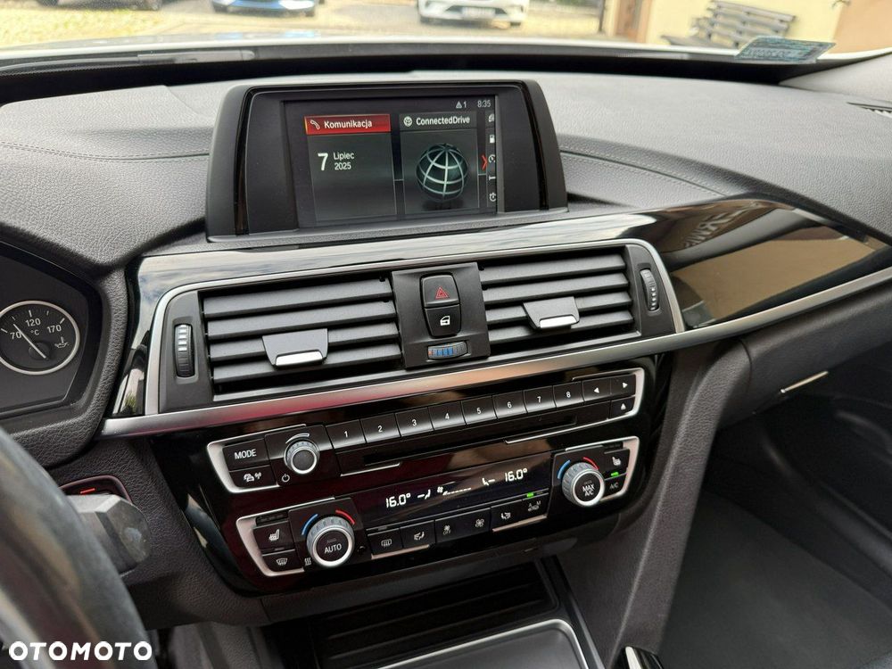 BMW 3GT 320i xDrive - 18