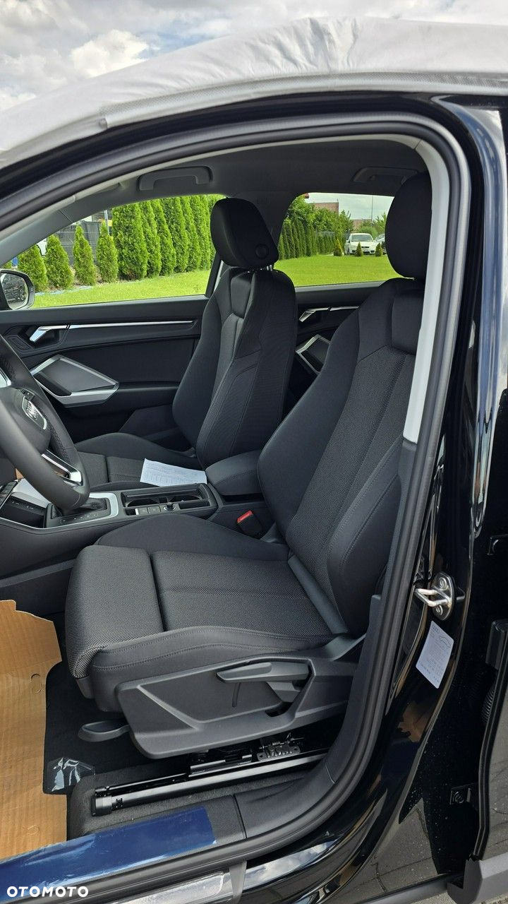 Audi Q3 35 TFSI S tronic - 8
