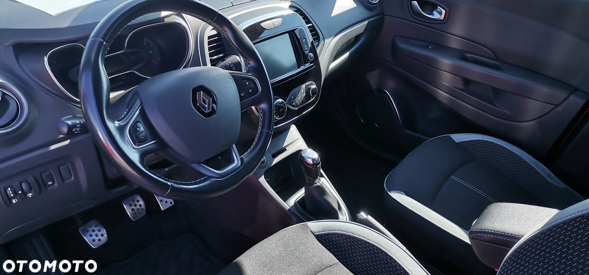 Renault Captur ENERGY TCe 120 Bose Edition - 5