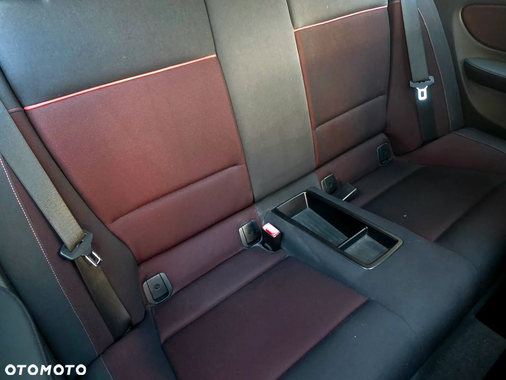 BMW Seria 1 116i - 16