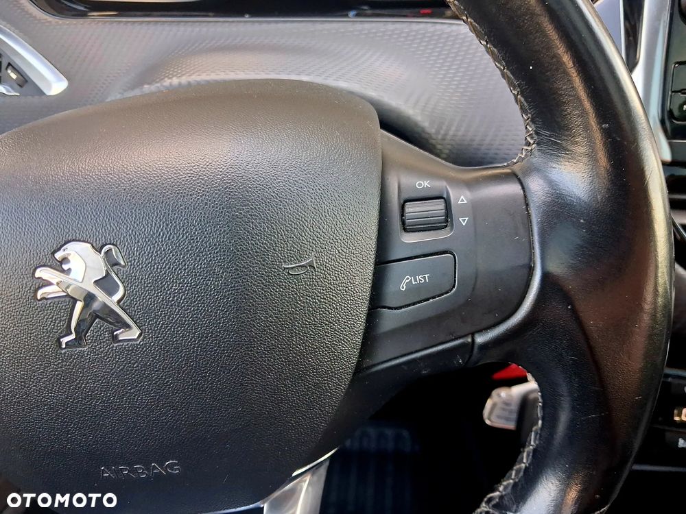 Peugeot 2008 - 33