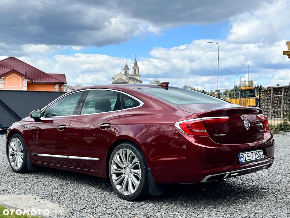 Buick Lacrosse - 20