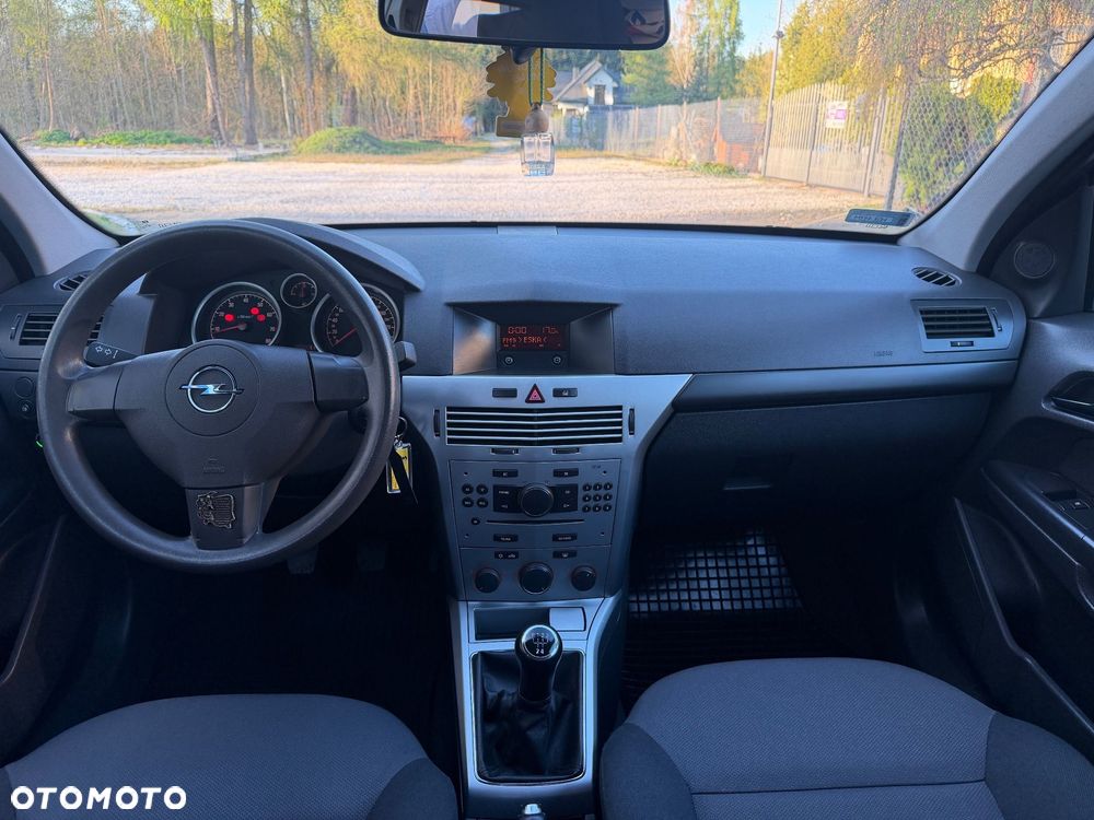 Opel Astra 1.6 Enjoy - 18