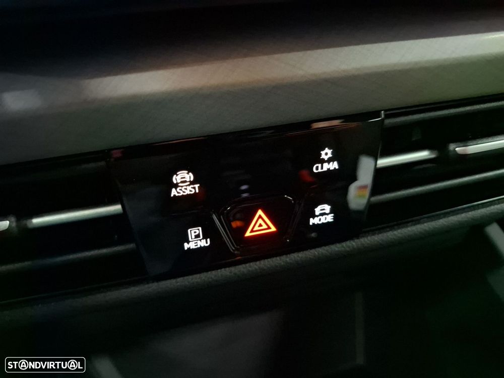 VW Golf 1.5 TSI e-Hybrid Sportline DSG - 26