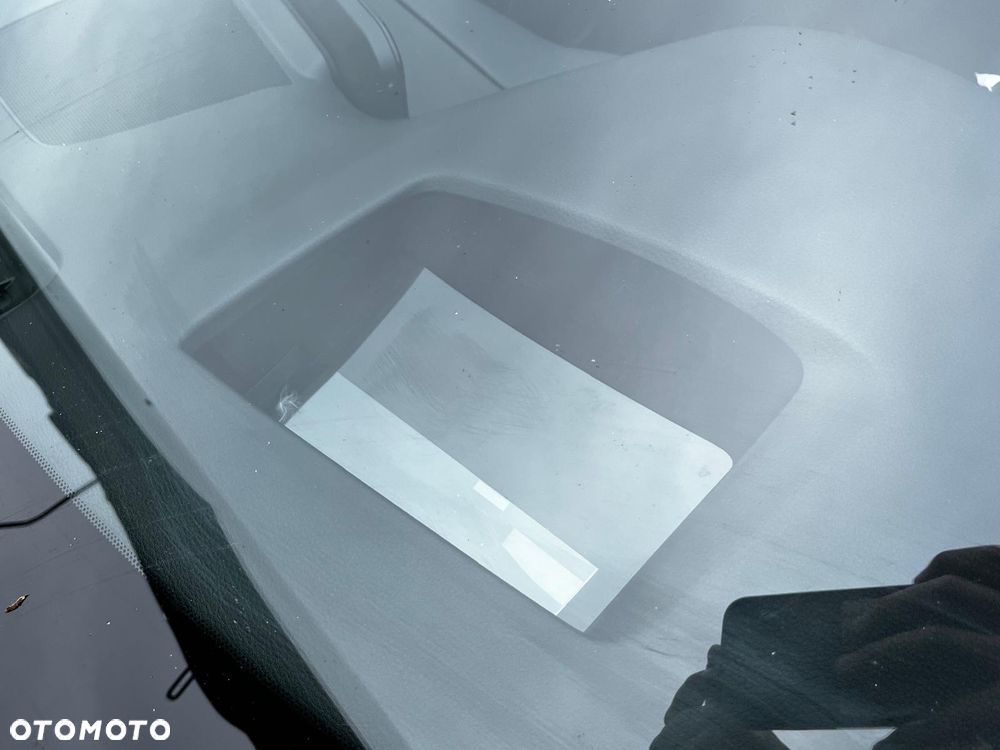 Mazda 3 e-SKYACTIV-G 2.0 M HYBRID 150 - 16