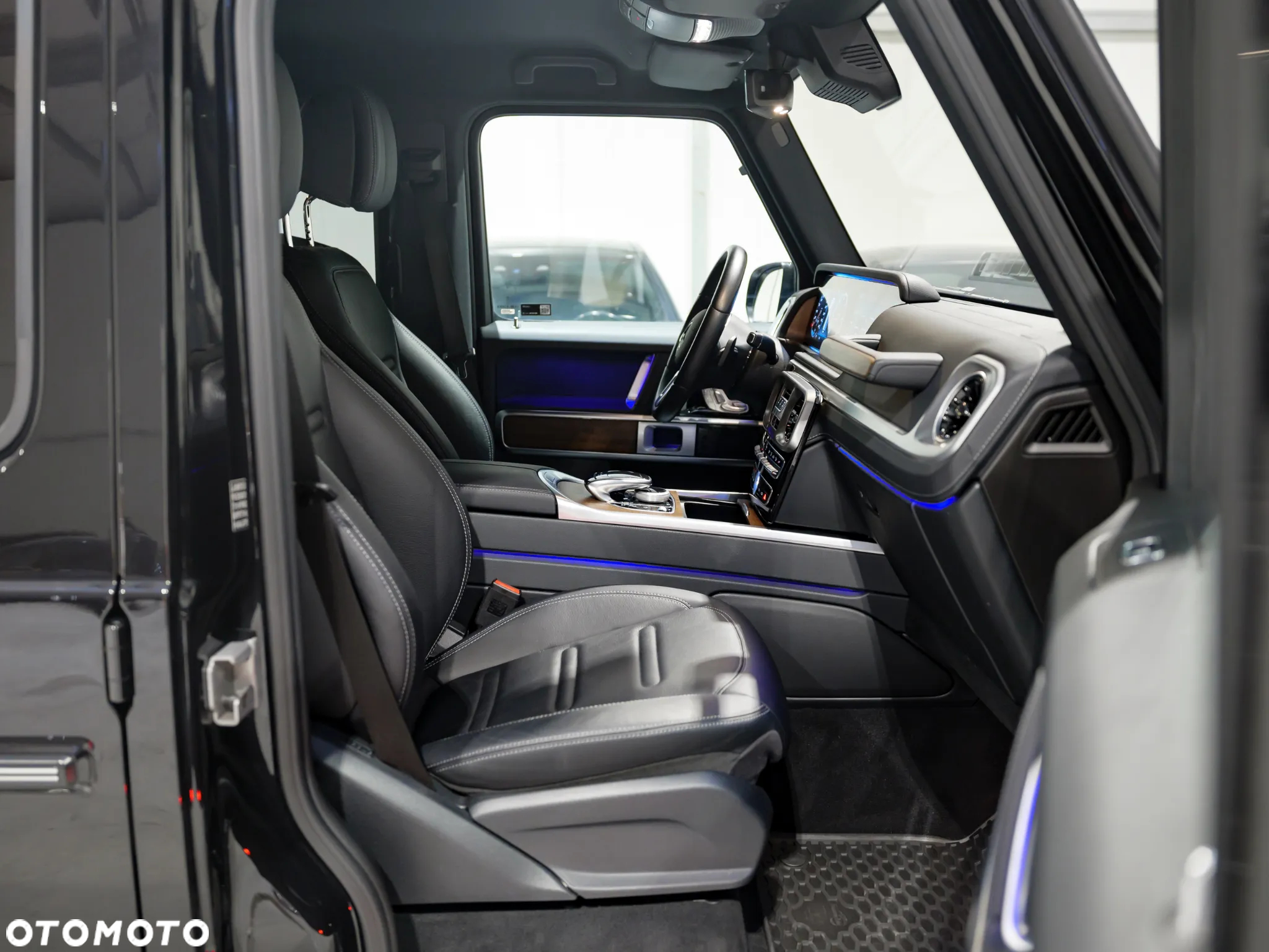 Mercedes-Benz Klasa G 400 d - 23