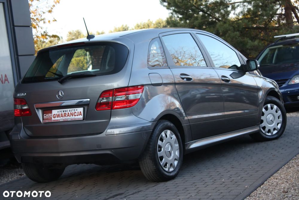 Mercedes-Benz Klasa B 180 - 4