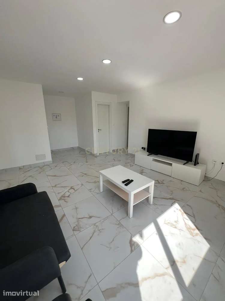Arrendamento T3 na Charneca da Caparica - Grande imagem: 2/20