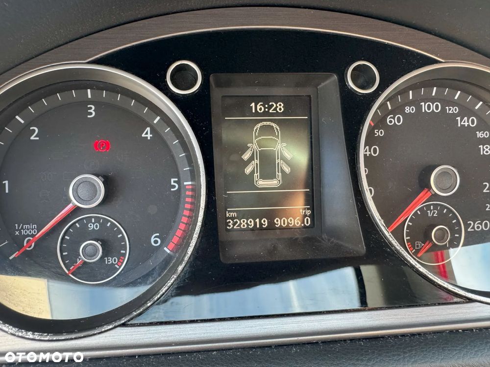 Volkswagen Passat 2.0 TDI Comfortline - 9