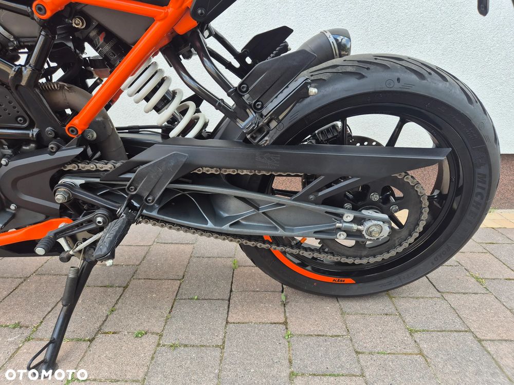 KTM Duke 125 - 13