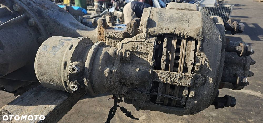 ZACISK HAMULCOWY TYŁ PRAWY VOLVO FE 300 22.5 E5 - 1