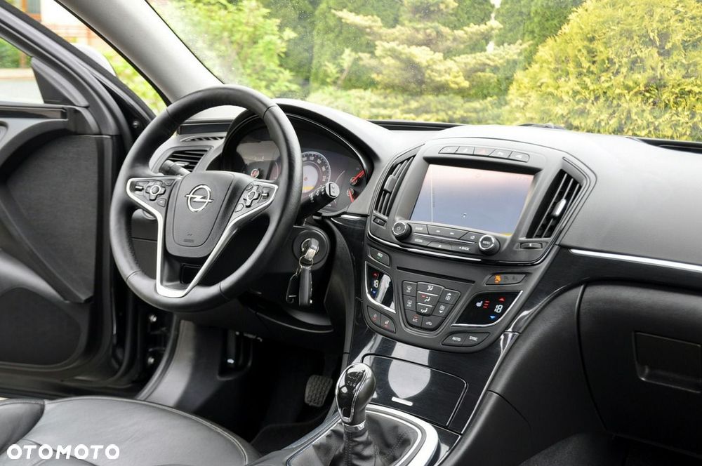 Opel Insignia - 25