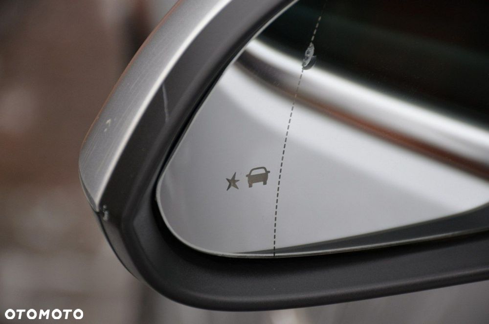 Opel Insignia - 36