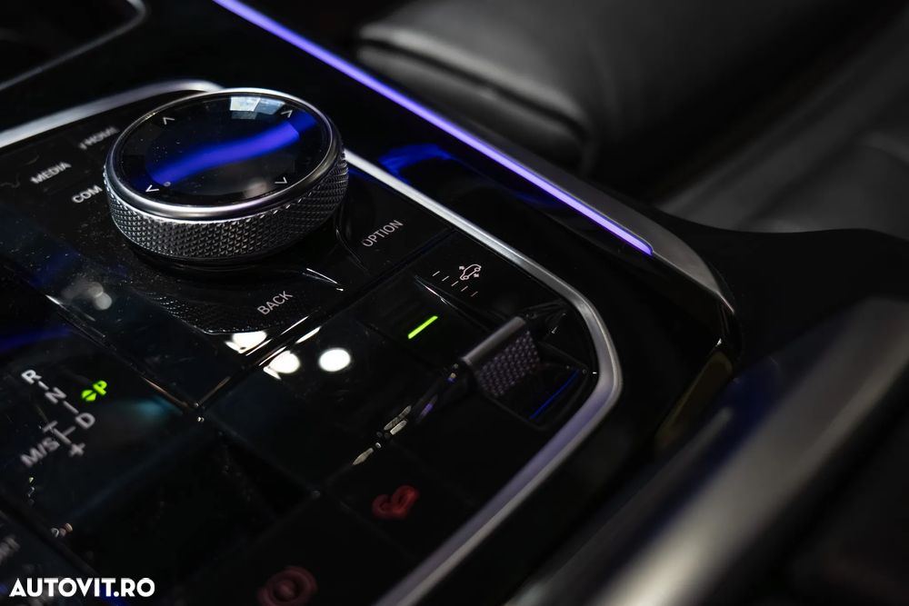 BMW X5 xDrive40i - 24