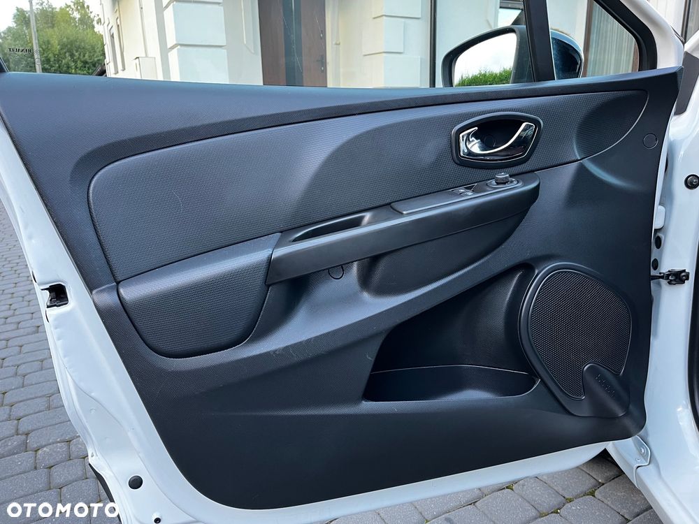 Renault Clio - 9