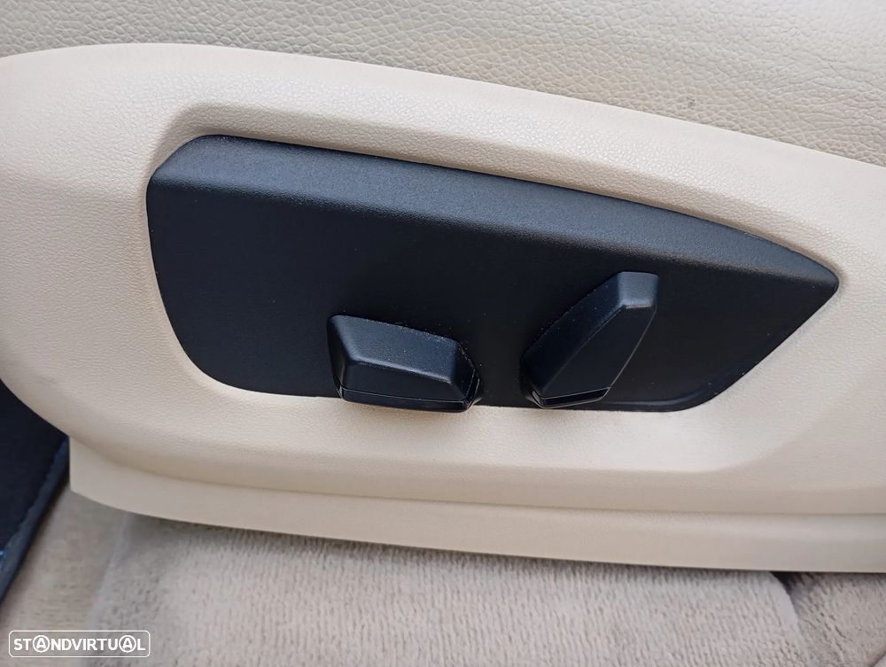 BMW X5 25 d sDrive Comfort 7L - 37