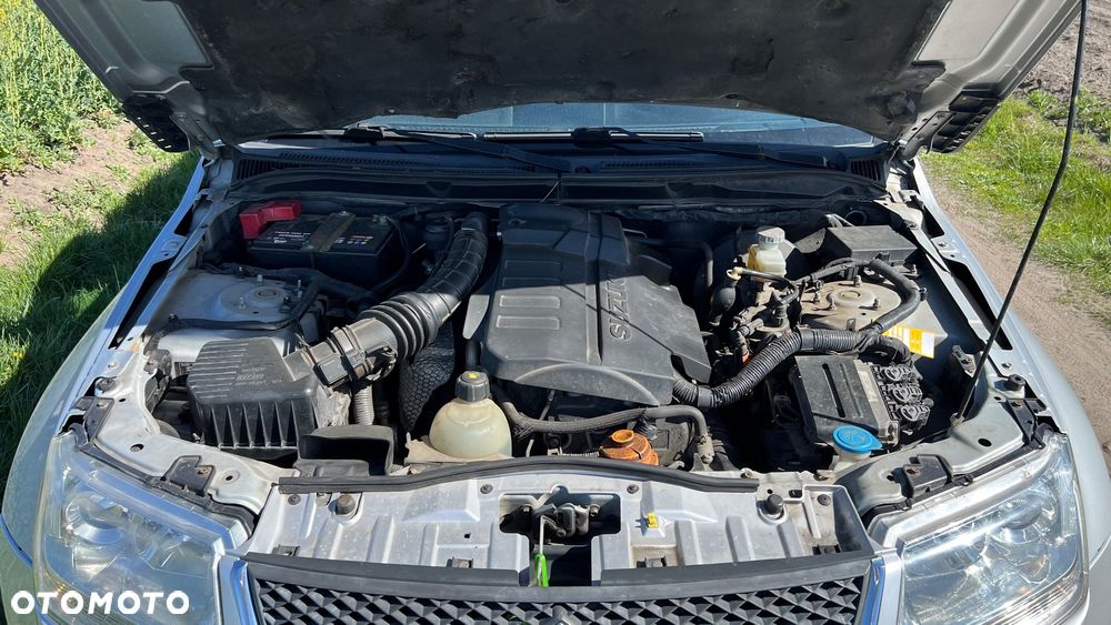 Suzuki Grand Vitara 1.9 DDiS Comfort - 9