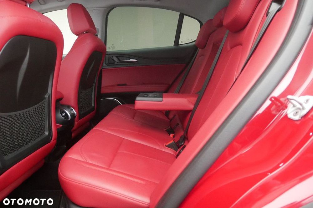 Alfa Romeo Stelvio 2.0 Turbo B-Tech Edition Q4 - 15